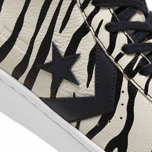 Cargar imagen en el visor de la galería, Converse Print Pro Leather Zebra